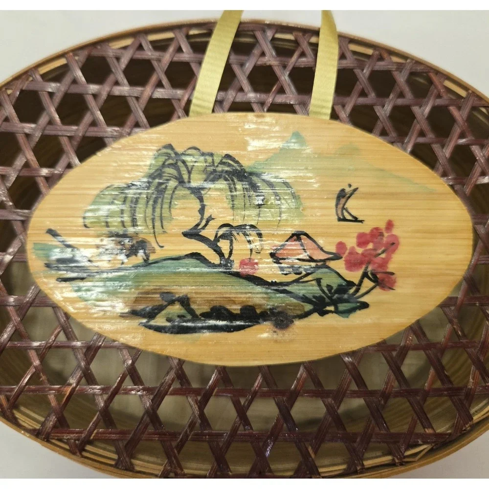 Vintage Chinese Woven Bamboo Rattan Sewing Basket Trinket Box w/Lid Design Scene